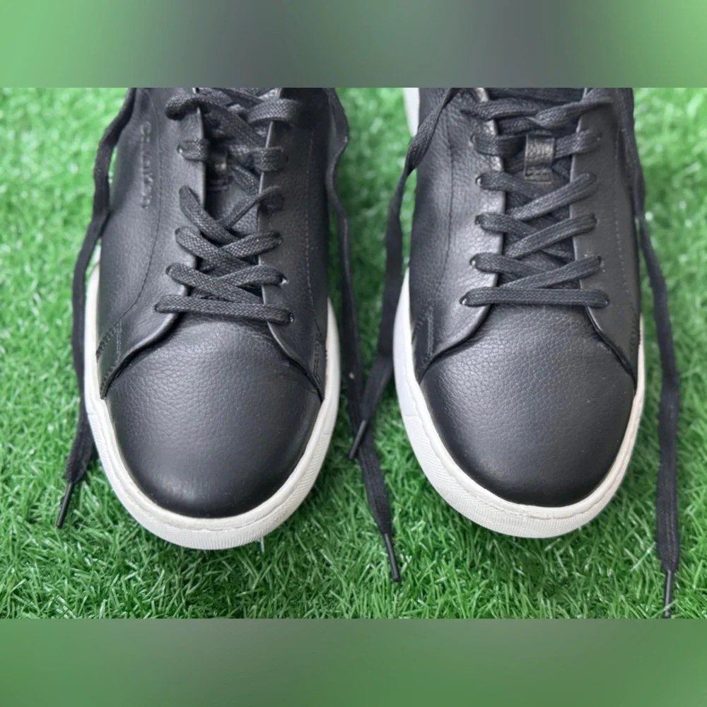 Calvin Klein Black and White Men's‎ Sneakers Size 11